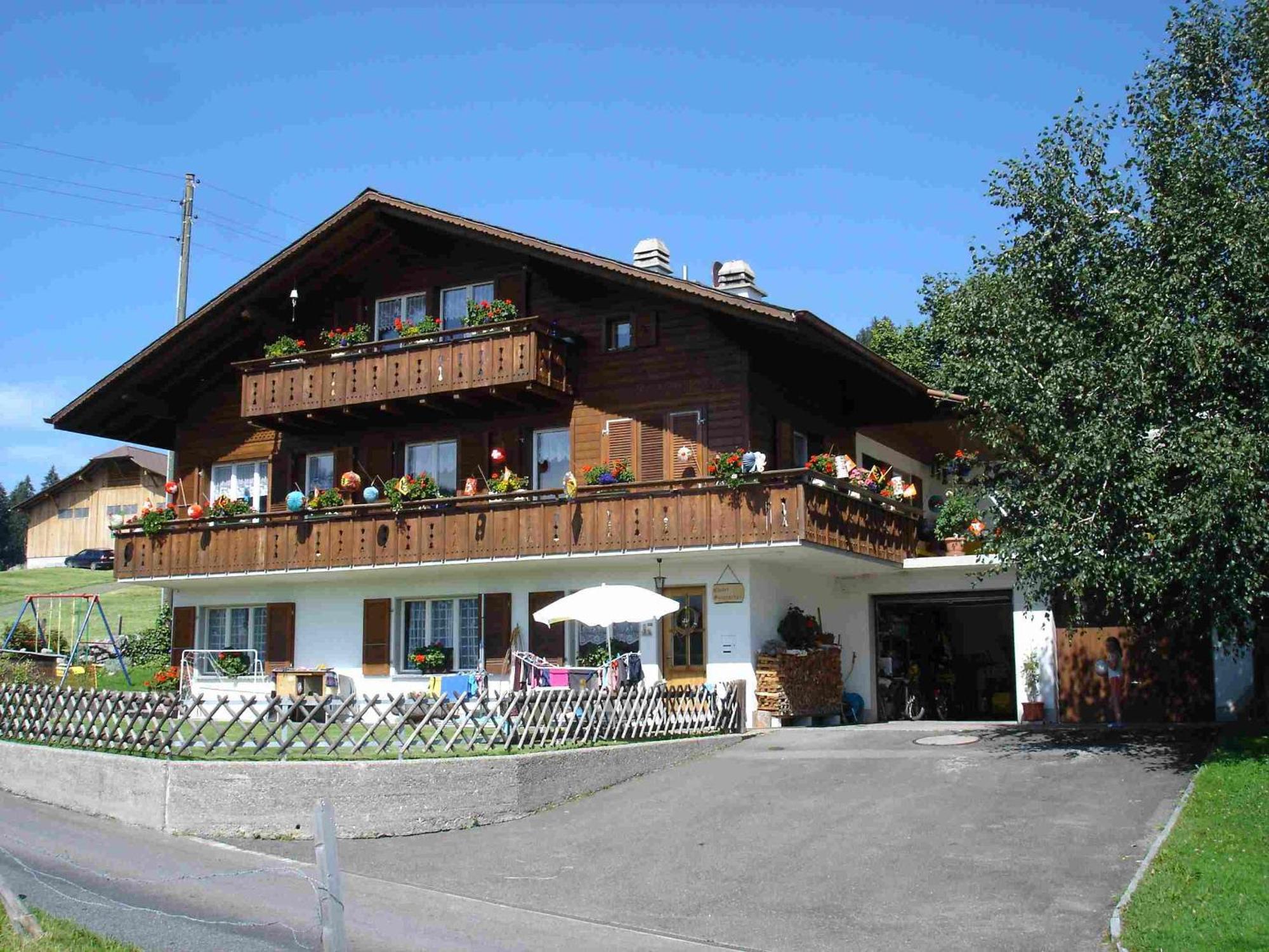Chalet Sunneschyn Schwanden  Eksteriør billede